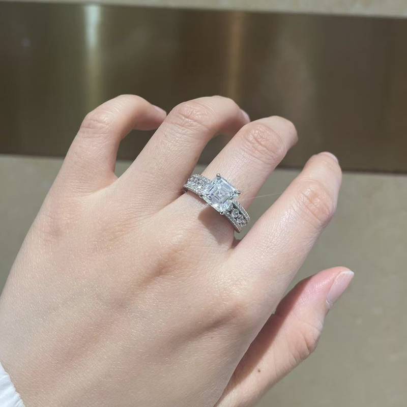 阿斯切Women's RingS925银镀白金定制选款主石Moissanite2.5ct/副石高碳钻